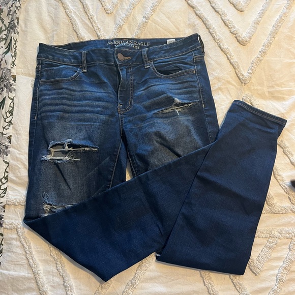 American Eagle skinny jeans